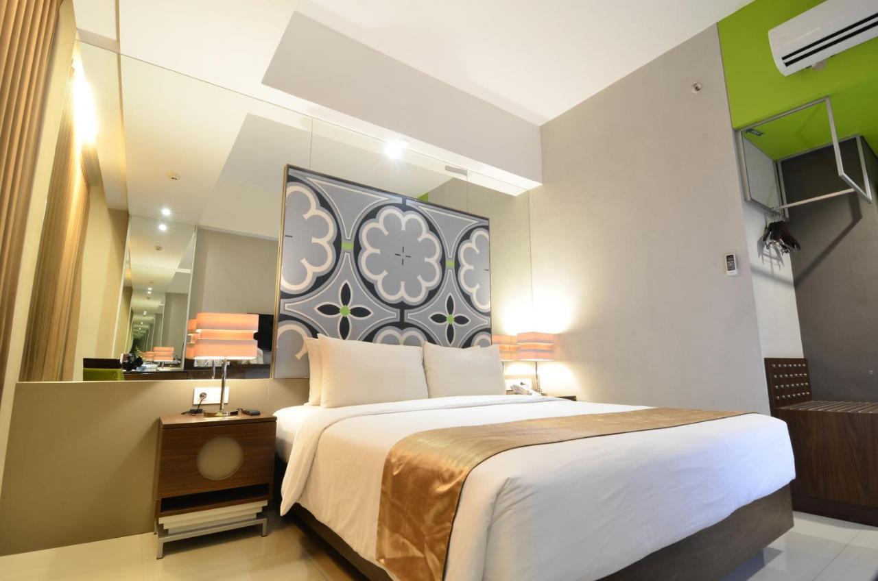 Howard Johnson By Wyndham Pekalongan Εξωτερικό φωτογραφία