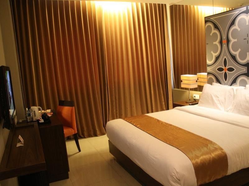 Howard Johnson By Wyndham Pekalongan Εξωτερικό φωτογραφία