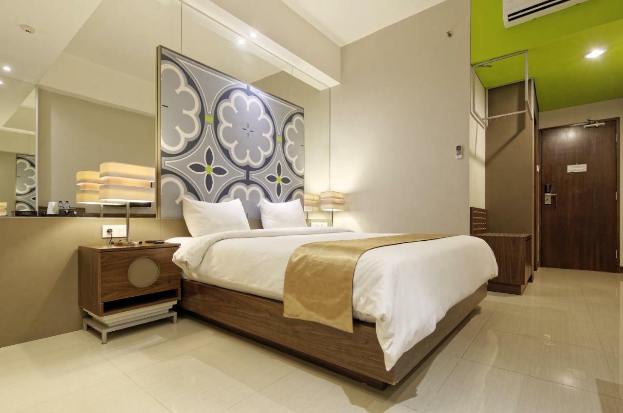 Howard Johnson By Wyndham Pekalongan Εξωτερικό φωτογραφία